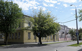 an old house in 
                  17th September Street