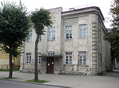 Old house in Budyonny Str.